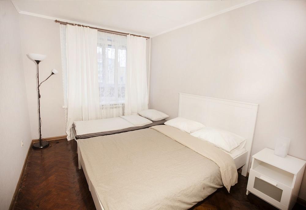 Funny Dolphins Apartments Lev Tolstoy