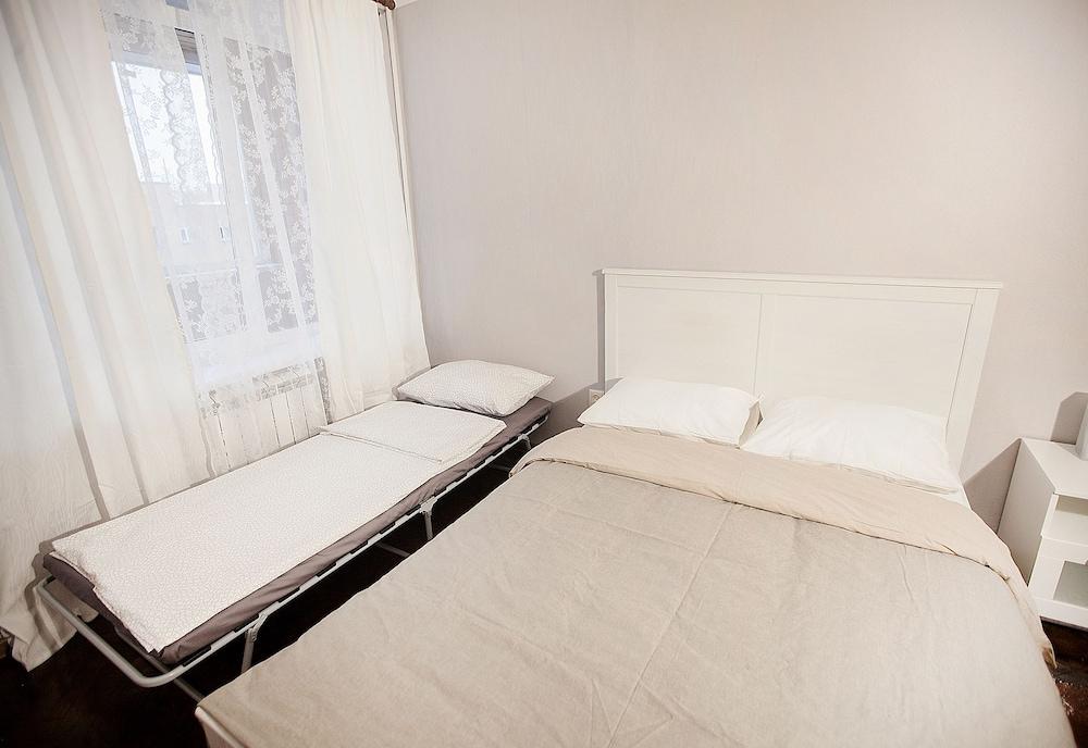 Funny Dolphins Apartments Lev Tolstoy