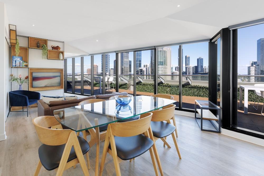 Flinders Luxury Penthouse