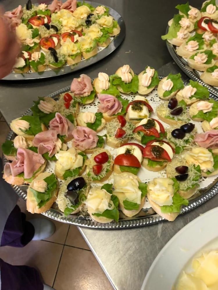 Flora hotel apartments