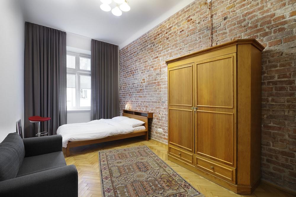 Ekoidea - Station Apartments