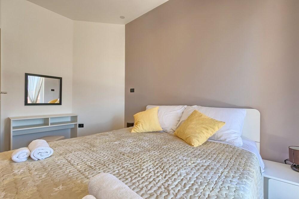 Lavanda & Olliva Apartments