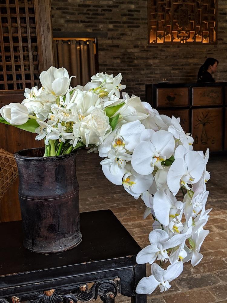 Yangshuo Mountain Retreat