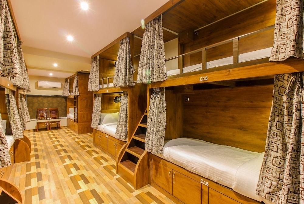 Blossom Dormitory - Hostel
