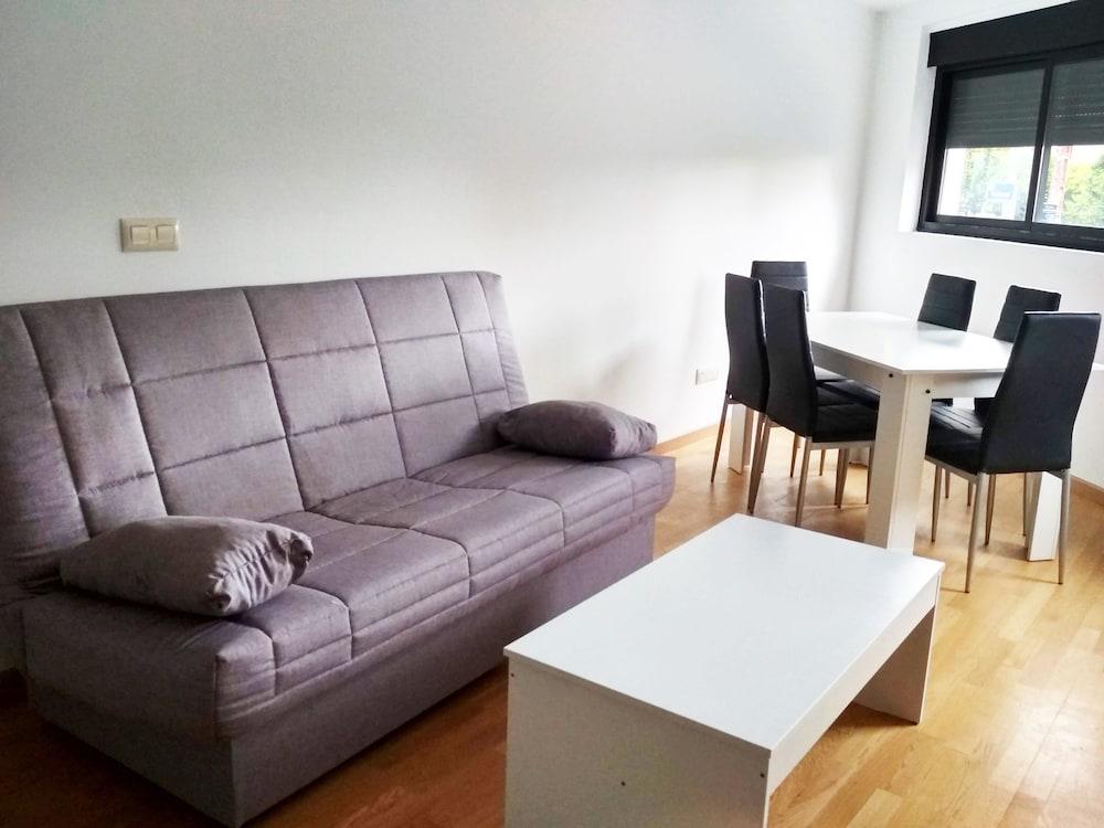 Apartamentos Ares Centro 3000