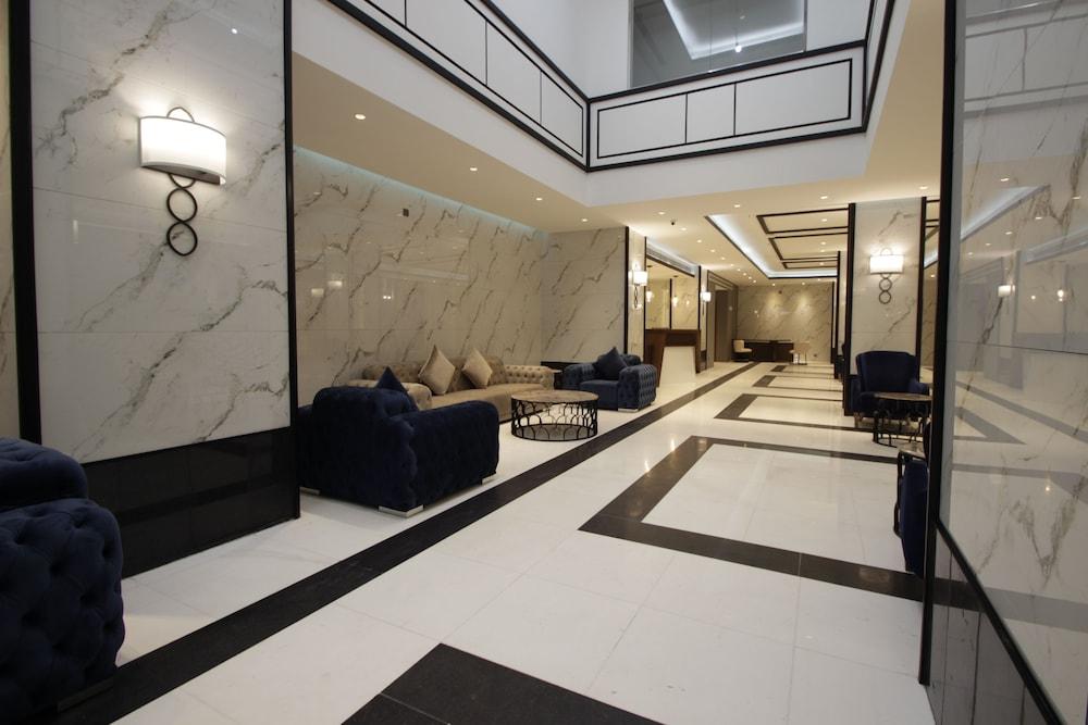 Diwan Residence Hotel Alnaeem