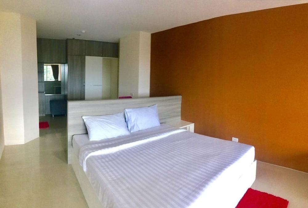 Apartment R-Con Wongamat
