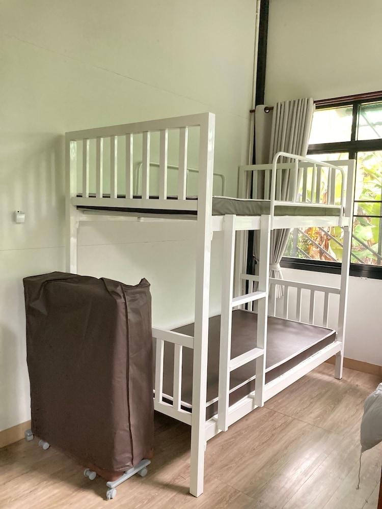 Baan Rai Klai Weang Homestay