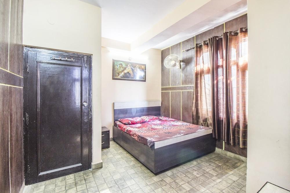 GuestHouser 1 BR Guest house 744d