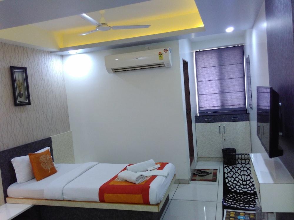 Hotel Sigma Inn by Sky Stays