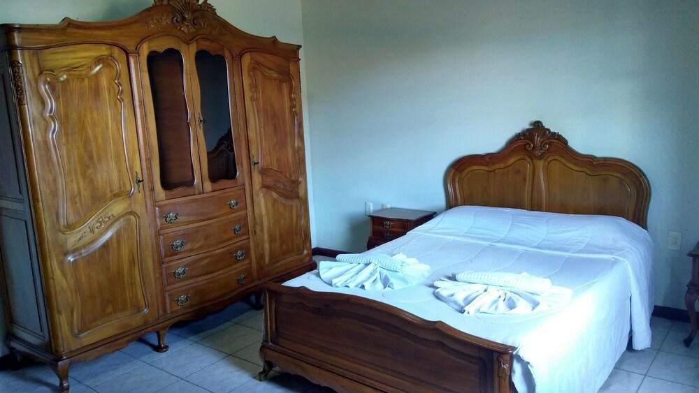 Pousada Flor do Jambeiro