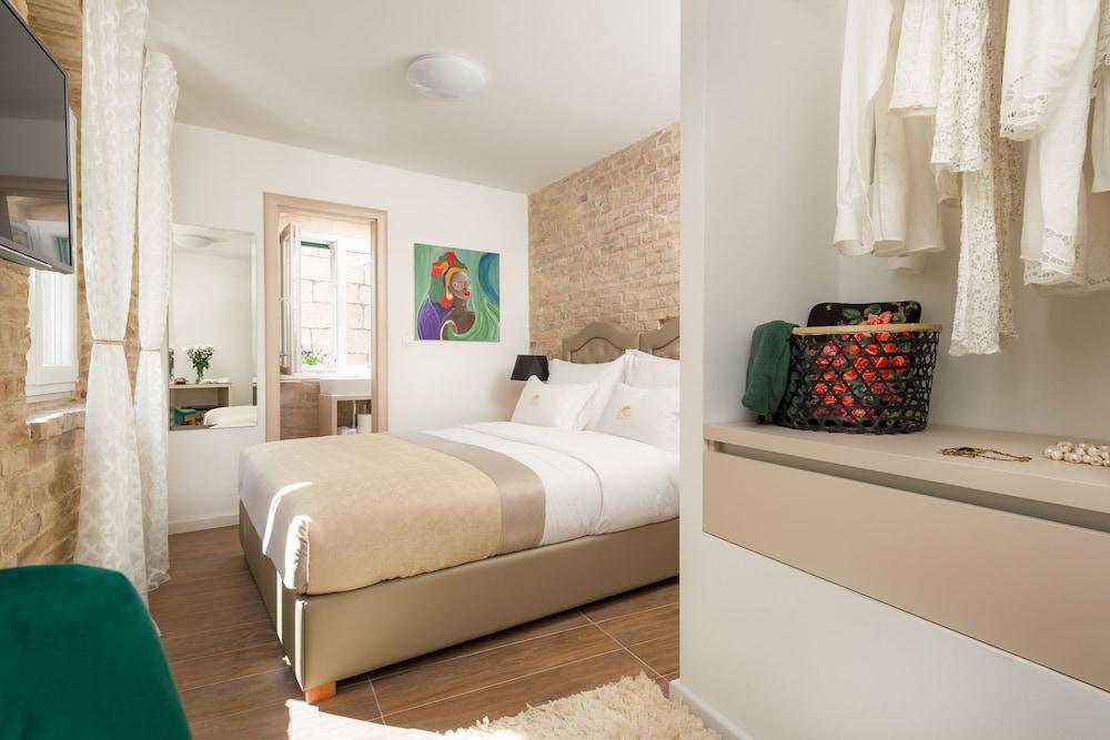 Agava Lux Rooms & Pool