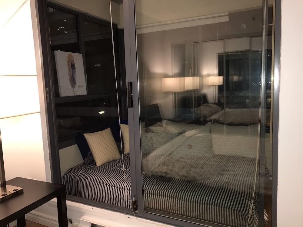 Apartments in Downtown Vancouver