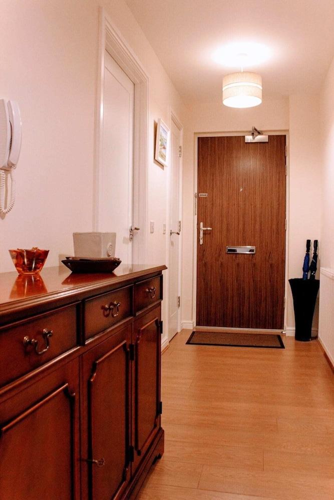 Modern Apartment in Edinburgh