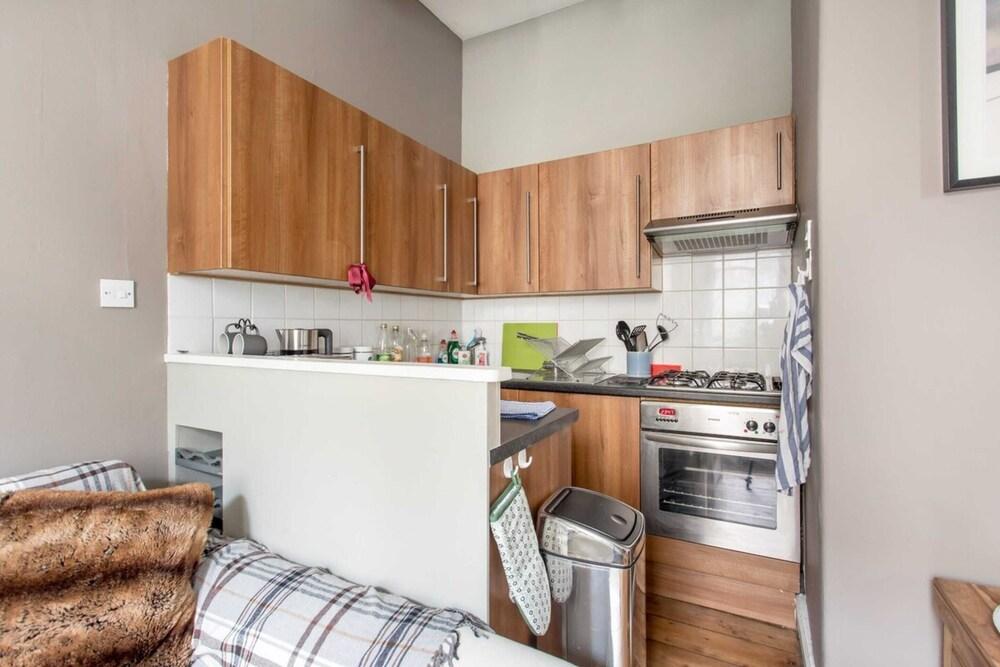 Charming 1 Bedroom Flat in Edinburgh