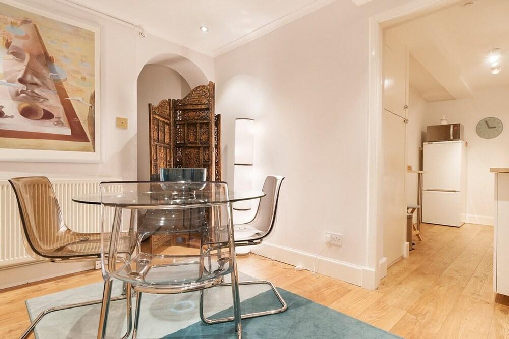 Stylish Georgian Flat in New Town