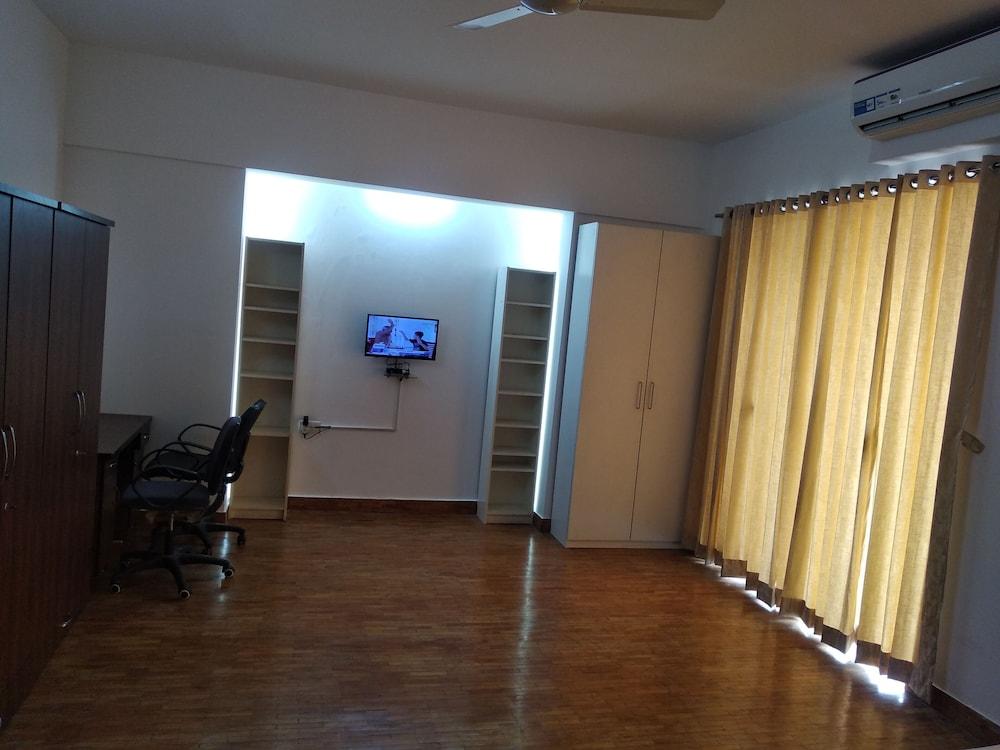 Advantage 2u Hospitality Management Pvt.Ltd