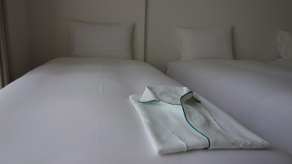 BAY HOTEL Urayasu Station