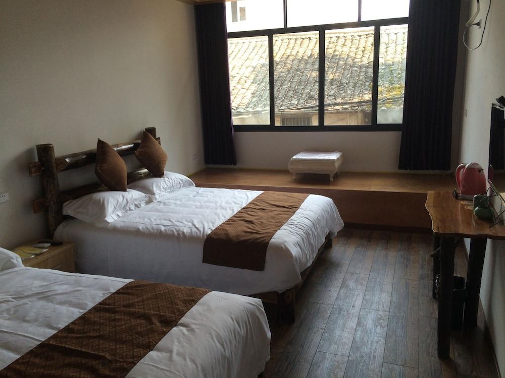 Lishui Liandu Red House Inn