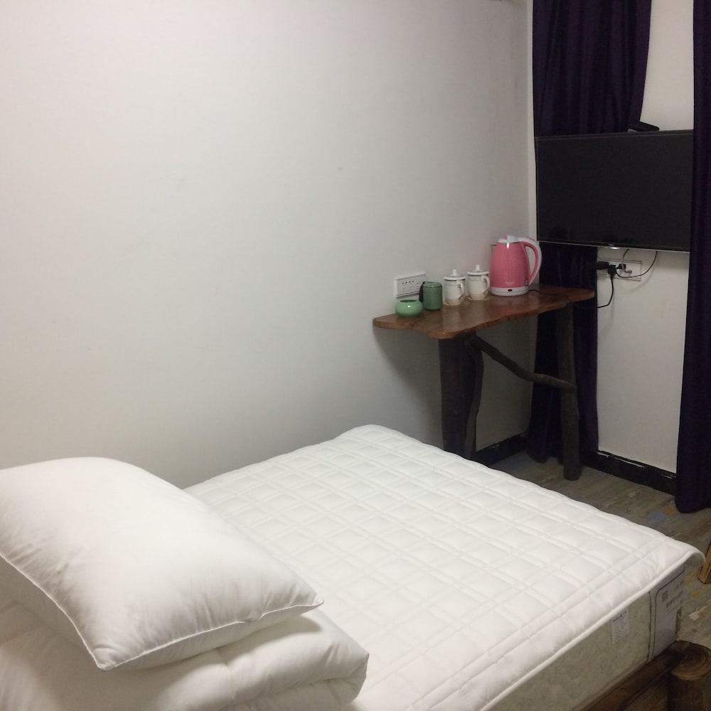 Lishui Liandu Red House Inn