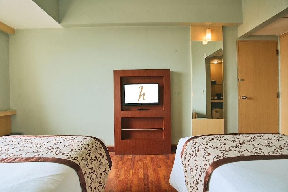 Arcadia Mangga Dua by Horison