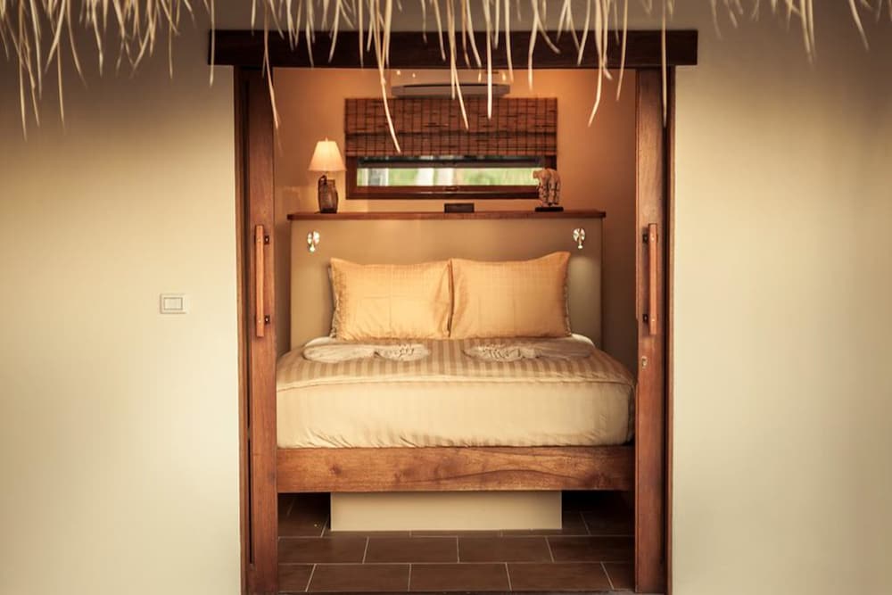 Baan Ya Kha Villa 5 Bedrooms