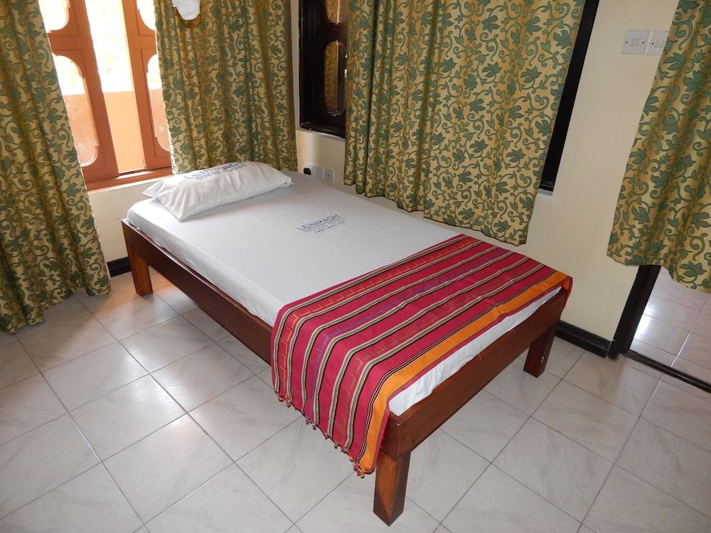 Leinmach House, Nyali