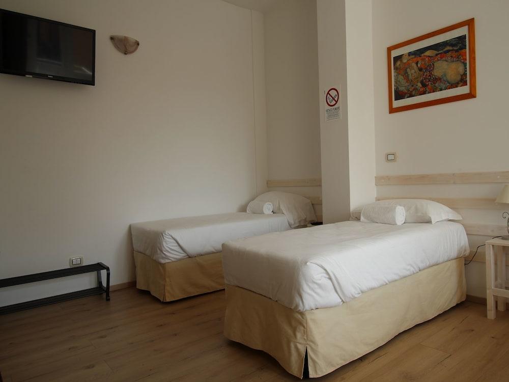 La Camera Bologna Stazione Affittaly