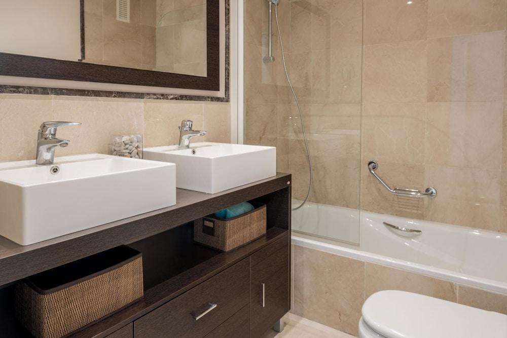 Espectacular terraza con vistas al mar