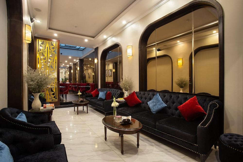 Flora Centre Hotel & Spa