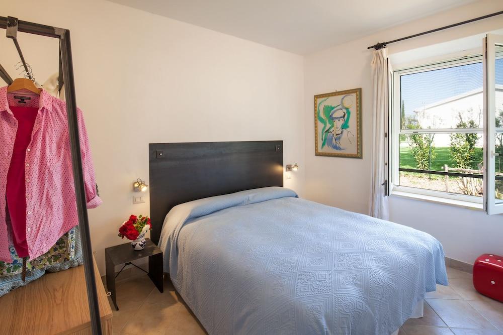 Artemisia negli ulivi B&B