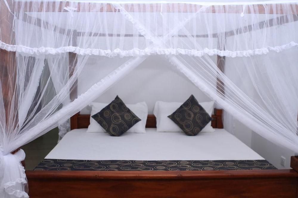 Hotel City Grand Ella