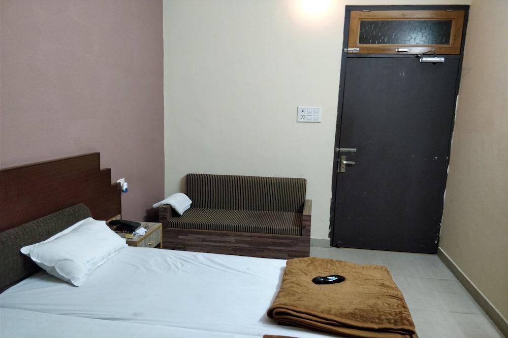 Exotika Express Resort