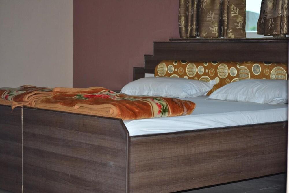 Exotika Express Resort