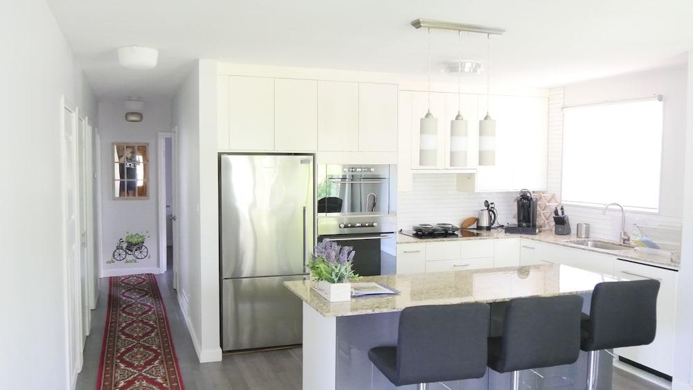 Richview Gardens Suite