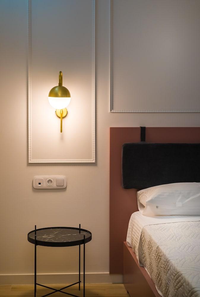 Allure Central Boutique Hotel