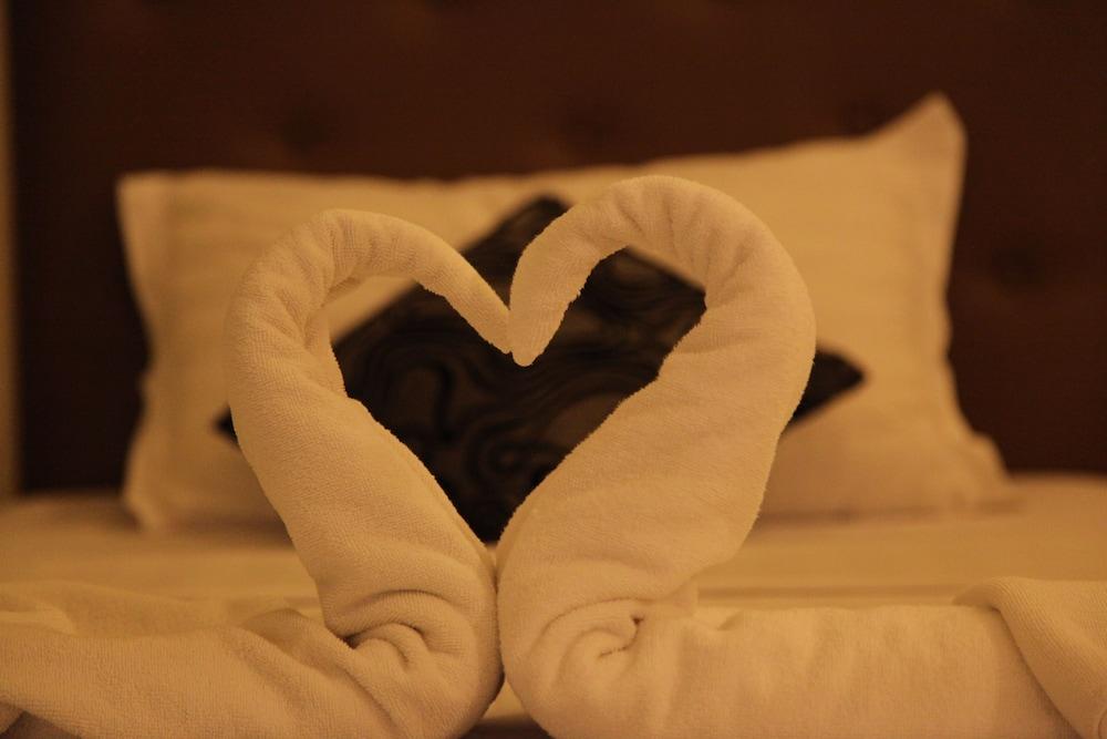 Royal Platinum Hotel