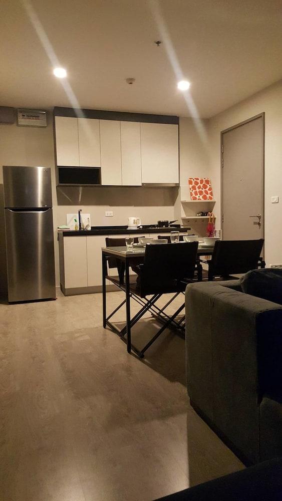 A Luxury 2 Bedrooms The Base Downtown