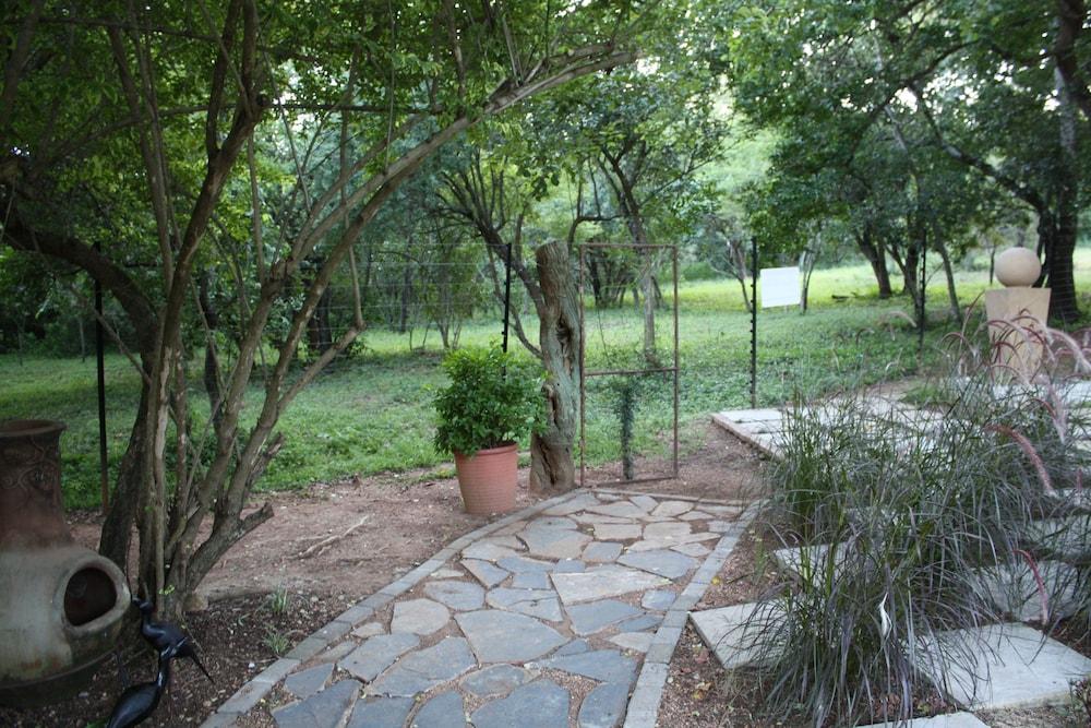 Birds Babble Self Catering Guest House