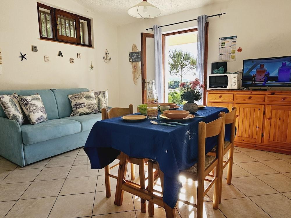 Villette Oleandri Vista Mare