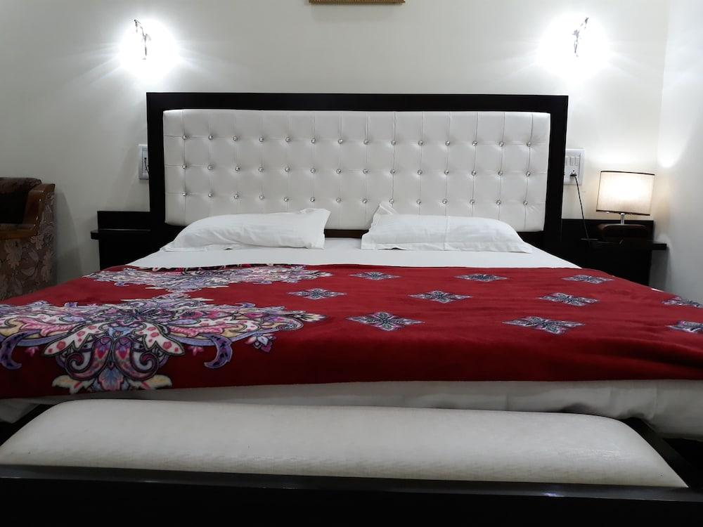 Hotel Platinum Plaza