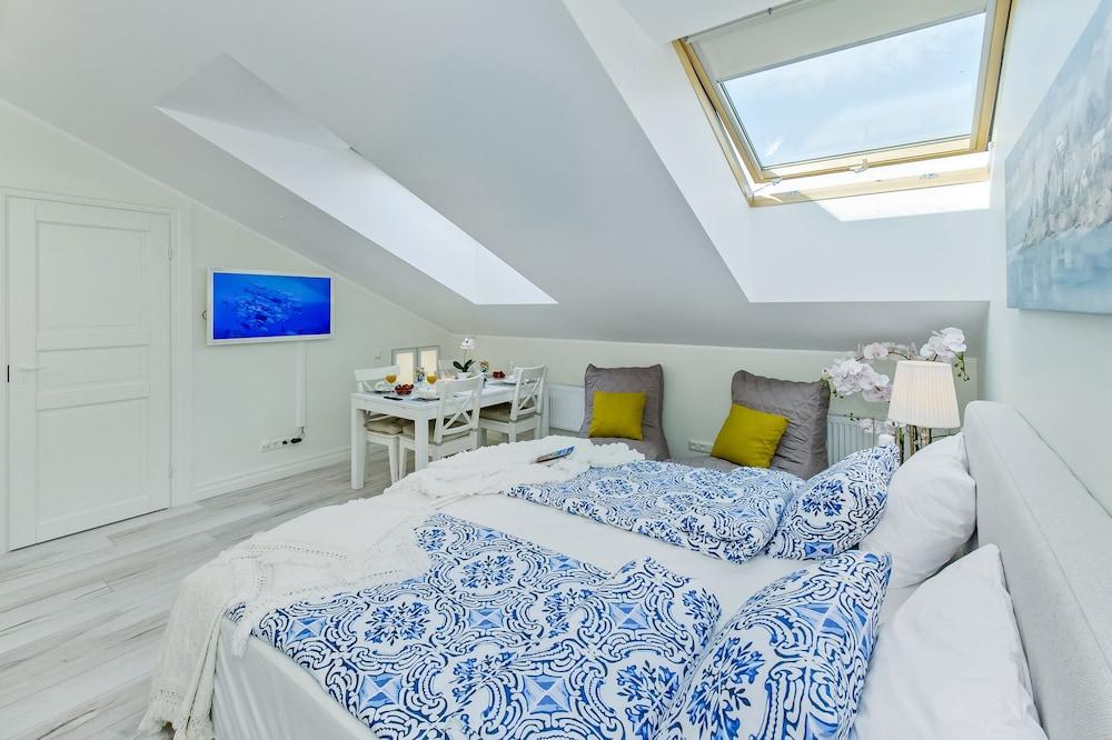 Harbor Black Pearl Apartments