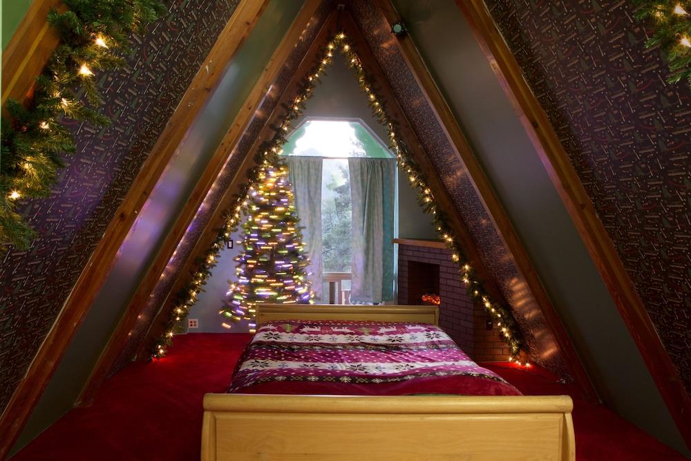 Hicksville Pines Chalets & Motel