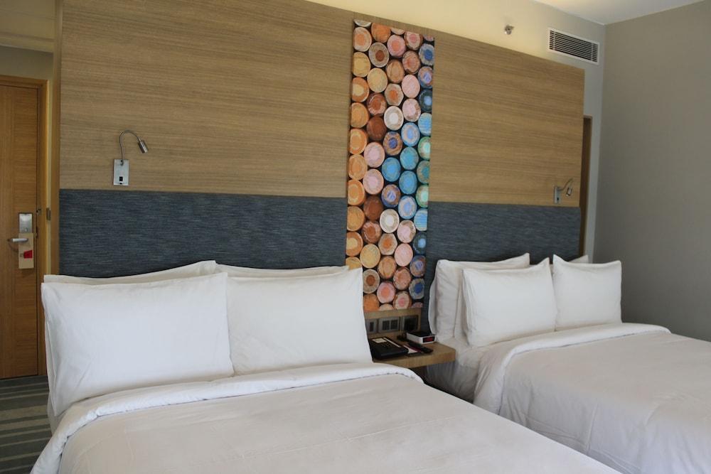 Aloft New Delhi Aerocity