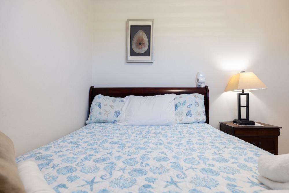 Montones Beach Apartment C-3