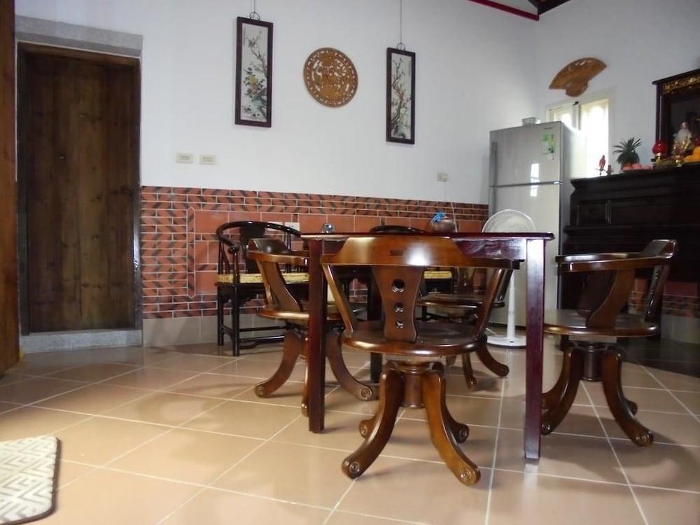 Antique Courtyard B&B