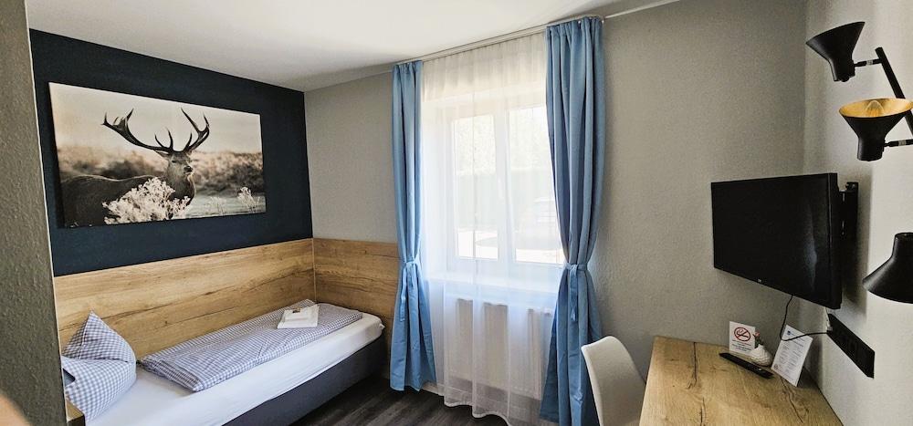 ARRIVEL Pension Pliening - bisher Novitel