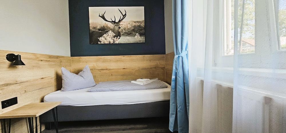 ARRIVEL Pension Pliening - bisher Novitel