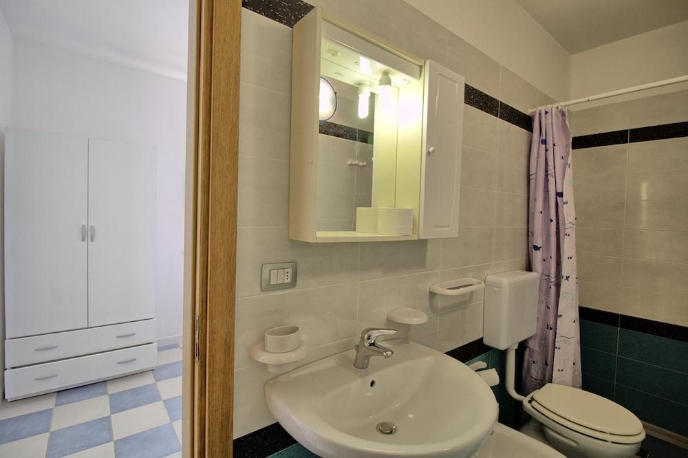 Canarina Front Beach Attic