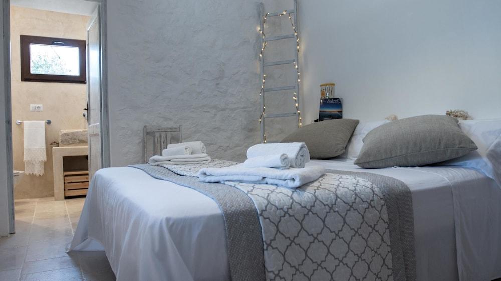 Albachiara Pool House